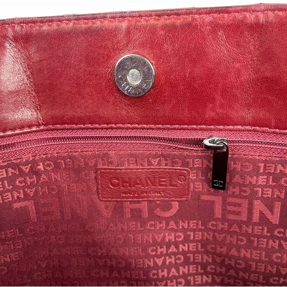 CHANEL Chocolate Bar Mademoiselle Reissue Square Tote Bag Red - Picture 5 of 10